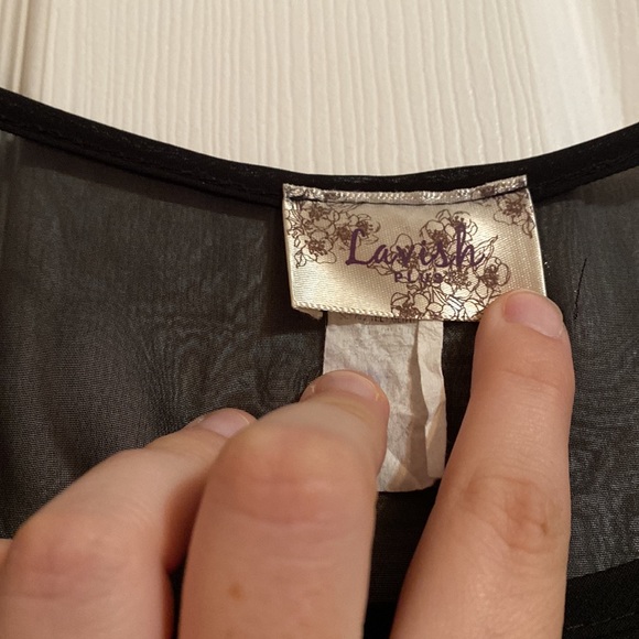 Brown and Black bow tie blouse. Size 1x - Picture 3 of 3